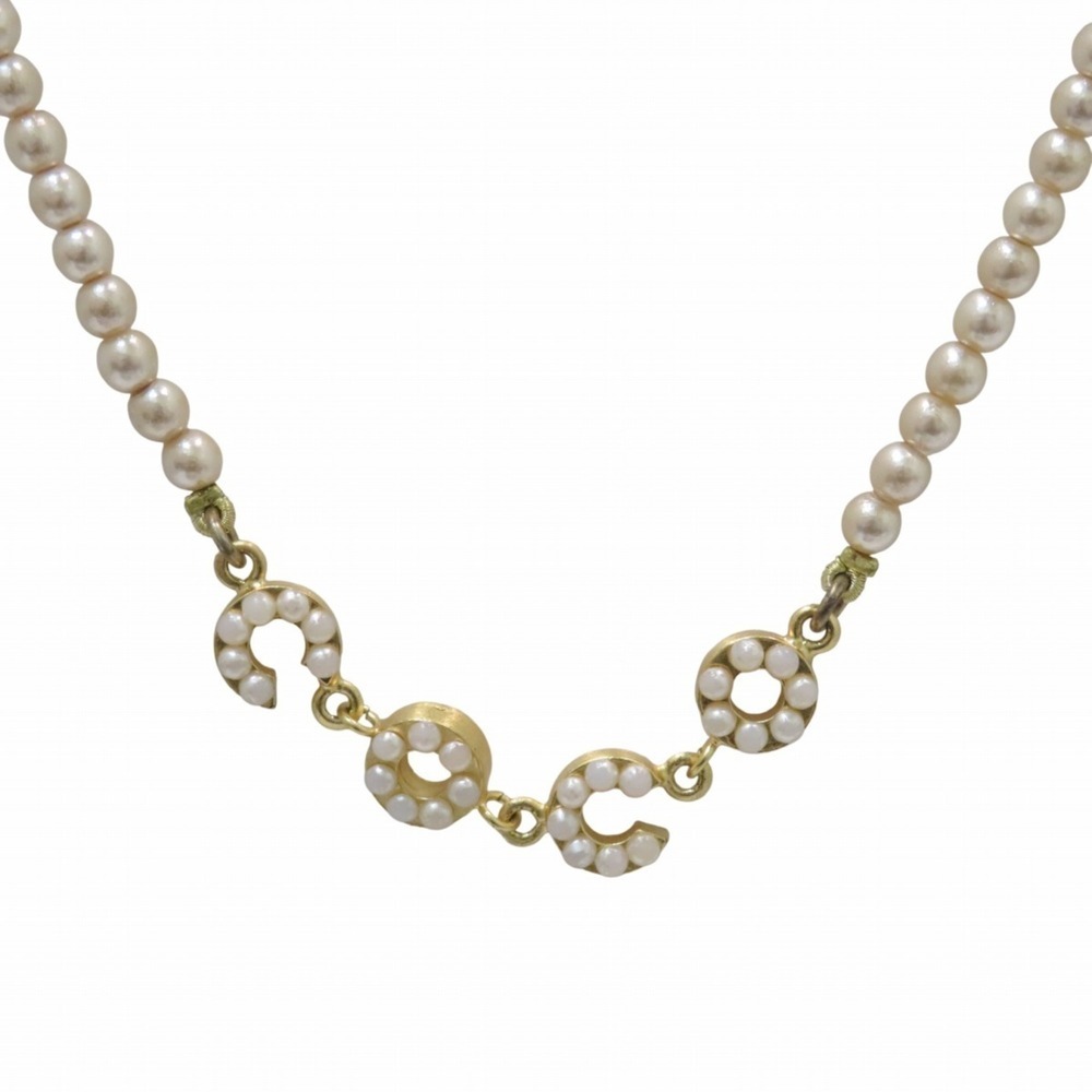 CHANEL Gold Pearl Necklace